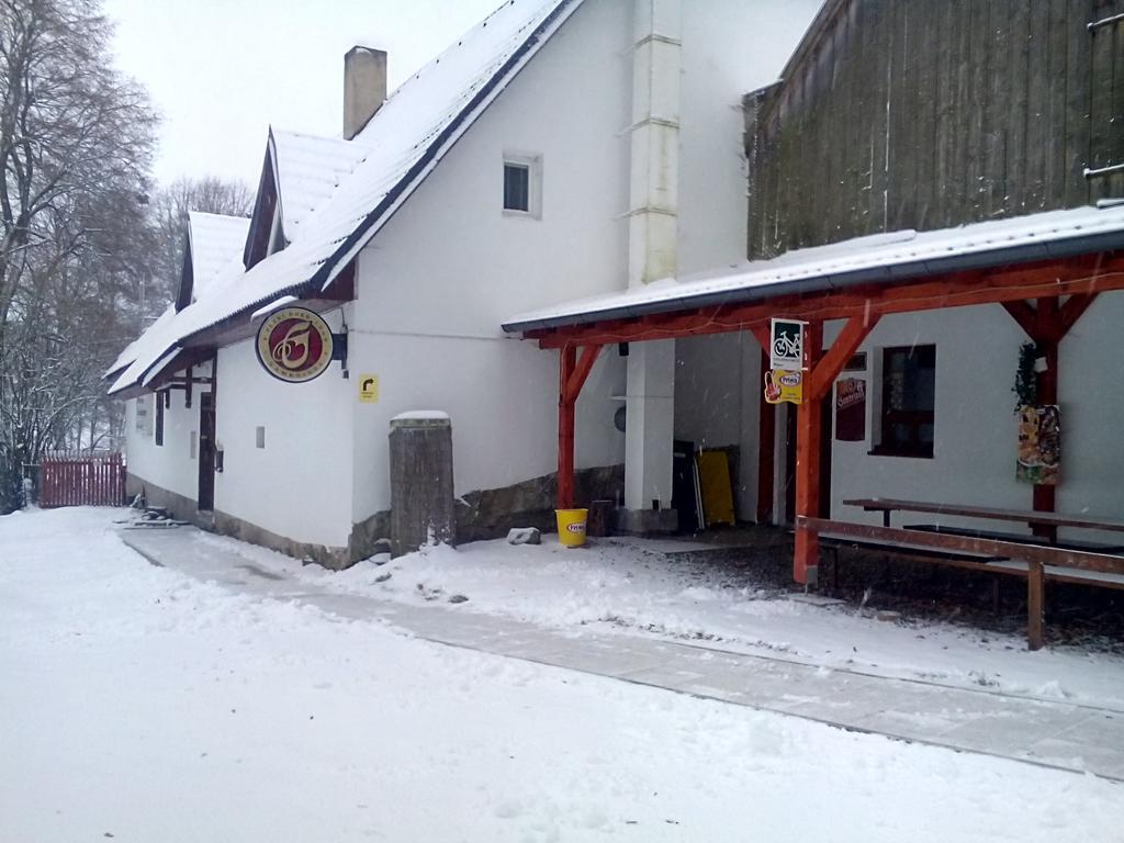 Penzion U Dvojice Hotel Nove Mesto na Morave Bagian luar foto